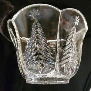 Vintage Mikasa Clear Crystal Bowl Scalloped Edge Christmas Tree Pattern